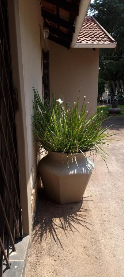 Atterbury Self Catering Studios Pretoria-Noord Dış mekan fotoğraf