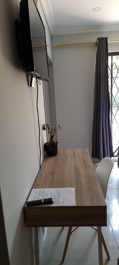 Atterbury Self Catering Studios Pretoria-Noord Dış mekan fotoğraf