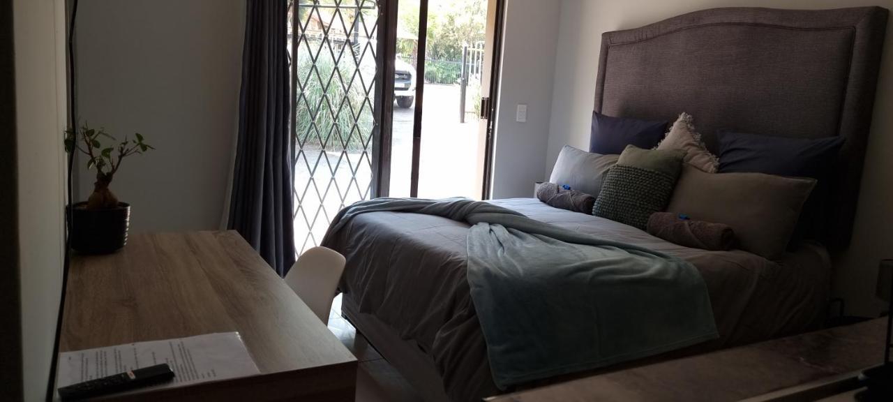 Atterbury Self Catering Studios Pretoria-Noord Dış mekan fotoğraf