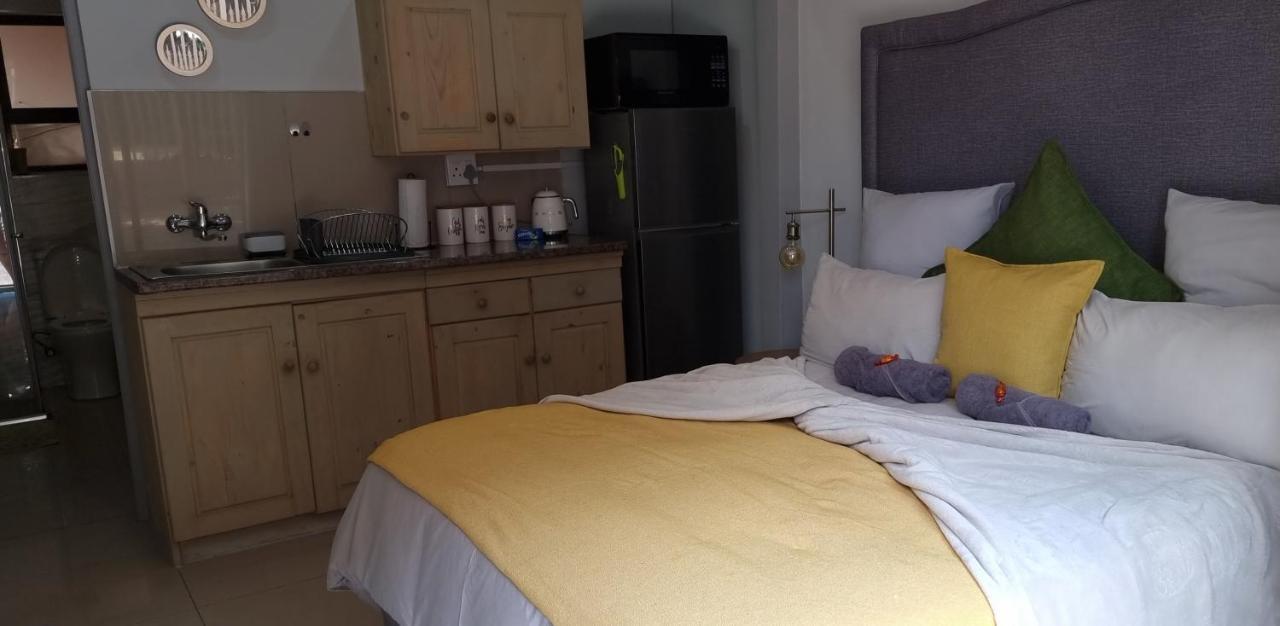 Atterbury Self Catering Studios Pretoria-Noord Dış mekan fotoğraf