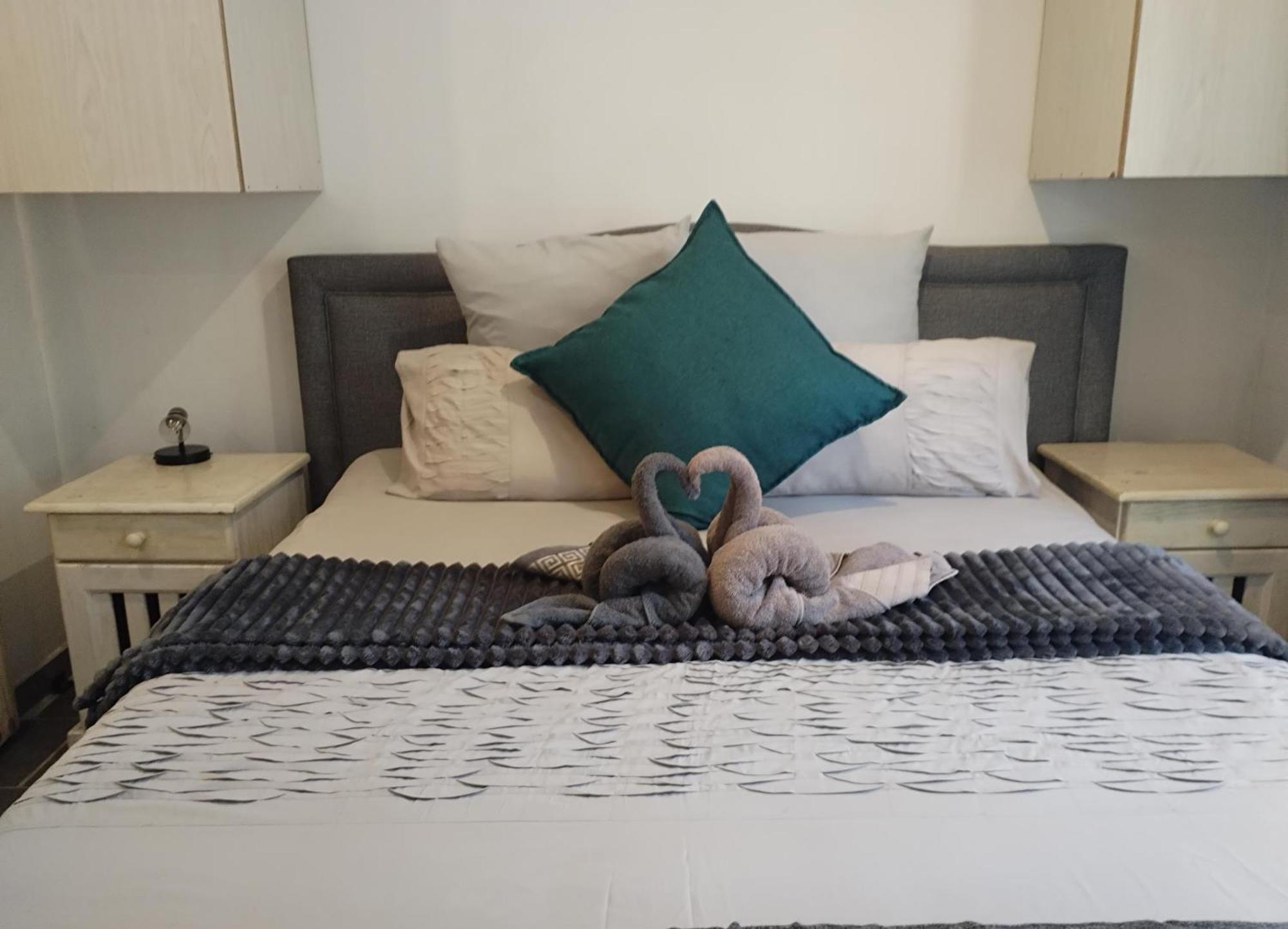 Atterbury Self Catering Studios Pretoria-Noord Dış mekan fotoğraf